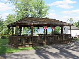 Bayside Inn & Marina