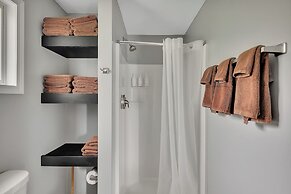 Bayside Inn & Marina