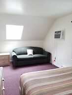 Bayside Inn & Marina