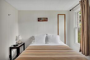 Bayside Inn & Marina