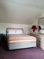 Bayside Inn & Marina