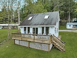 Bayside Inn & Marina