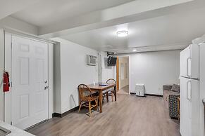 Bayside Inn & Marina