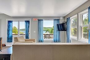 Bayside Inn & Marina