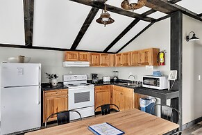 Bayside Inn & Marina