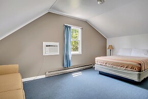 Bayside Inn & Marina