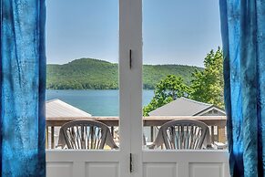 Bayside Inn & Marina