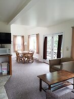 Bayside Inn & Marina