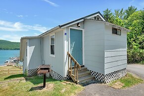 Bayside Inn & Marina