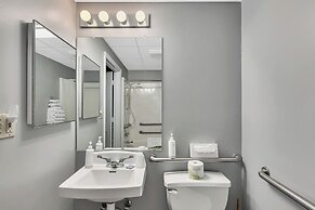 Bayside Inn & Marina