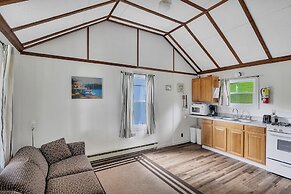 Bayside Inn & Marina