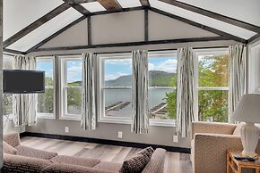 Bayside Inn & Marina