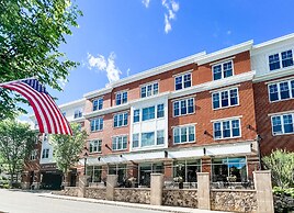 Six South St Hotel