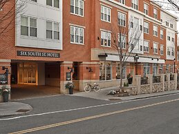 Six South St Hotel