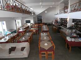 Elyssia Hotel
