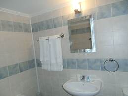 Elyssia Hotel