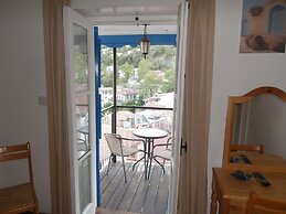 Elyssia Hotel