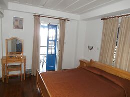 Elyssia Hotel