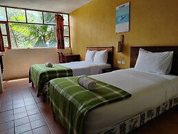 Biohostal Mindo Cloud Forest