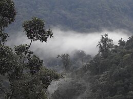 Biohostal Mindo Cloud Forest