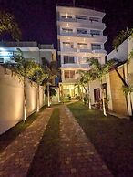 Marine Tourist Beach Guest House Negombo Beach