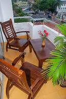 Marine Tourist Beach Guest House Negombo Beach