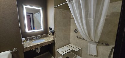 Microtel Inn & Suites by Wyndham Cotulla