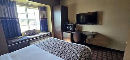 Microtel Inn & Suites by Wyndham Cotulla