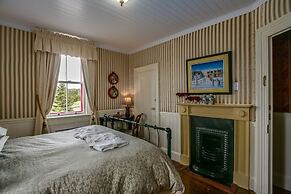 George House Heritage B&B