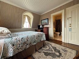George House Heritage B&B