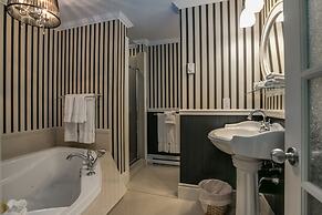 George House Heritage B&B