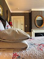 George House Heritage B&B