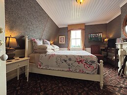 George House Heritage B&B