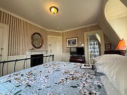 George House Heritage B&B