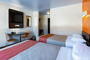 Motel 6 Palatine, IL - Chicago Northwest