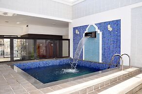 Machado's Plaza Hotel