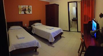 Machado's Plaza Hotel