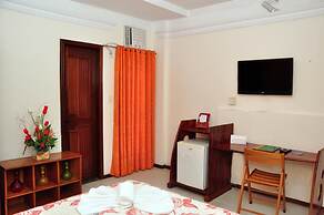 Machado's Plaza Hotel