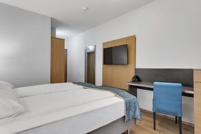 Aurora Hotel at Reykjavik-Keflavik Airport Terminal KEF