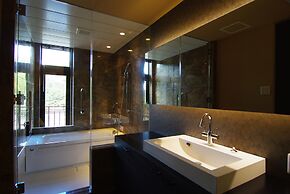 Kyoto Uji Hanayashiki Ukifune-en