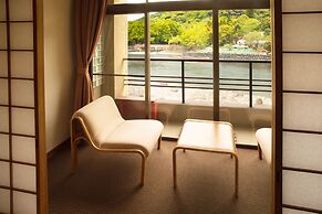 Kyoto Uji Hanayashiki Ukifune-en