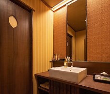 Kyoto Uji Hanayashiki Ukifune-en