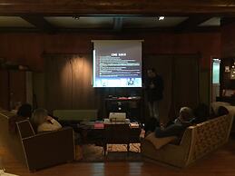 Los Juncos Patagonian Lake House