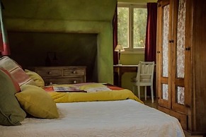 Los Juncos Patagonian Lake House