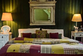 Los Juncos Patagonian Lake House