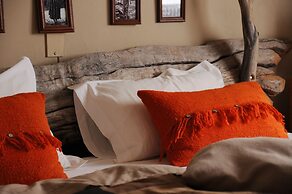 Los Juncos Patagonian Lake House