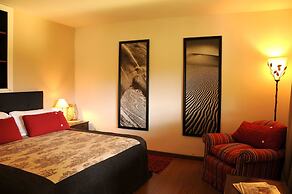 Los Juncos Patagonian Lake House