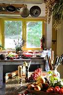 Los Juncos Patagonian Lake House