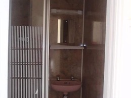 The New Royal Windsor Hotel