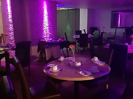 The New Royal Windsor Hotel